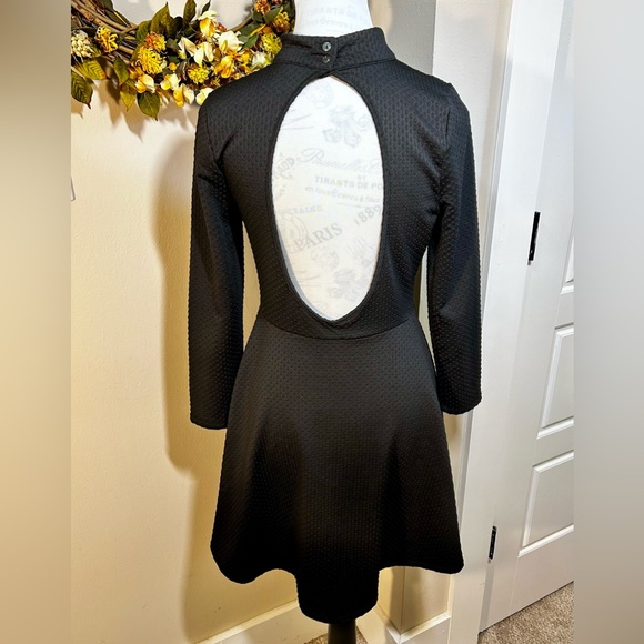 FREE PEOPLE Flirt & Flare Black Whimsy Goth Open Back Textured Mini Dress Sz M - Picture 7 of 11